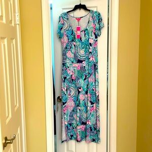 Lilly Pulitzer short sleeve side slit tropical pattern dress in aqua/pinks